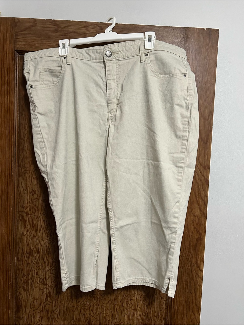 Riders by Lee Khaki Capri Pants